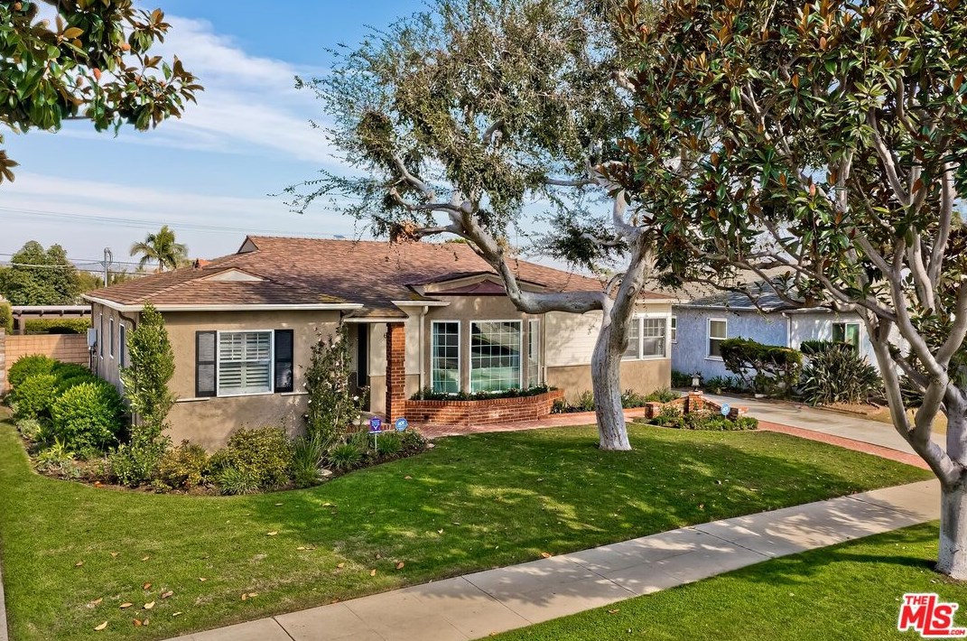 6383 80th St, Los Angeles, CA 90045-1444