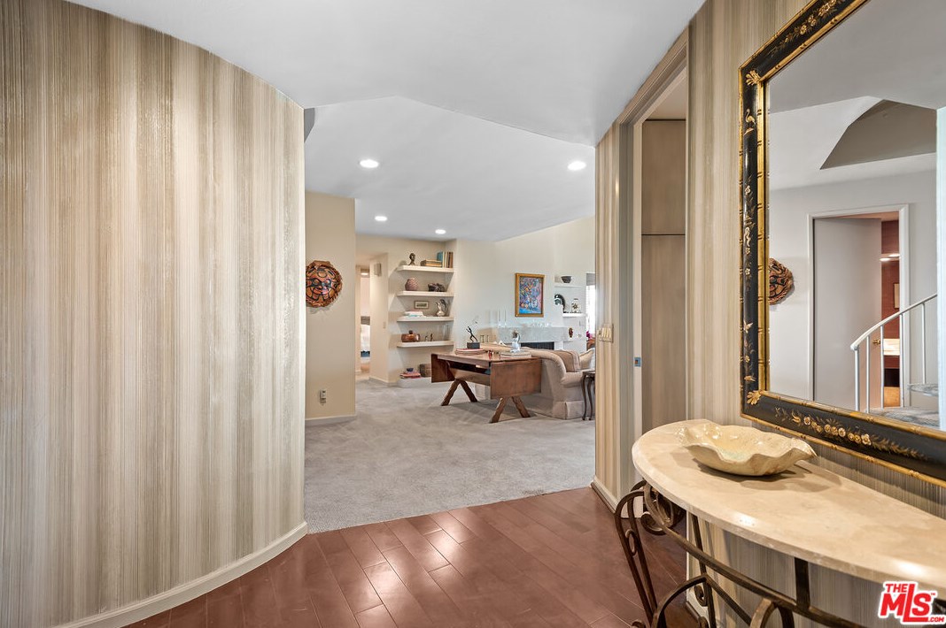 2341 Century Hl, Los Angeles, CA 90067-3543