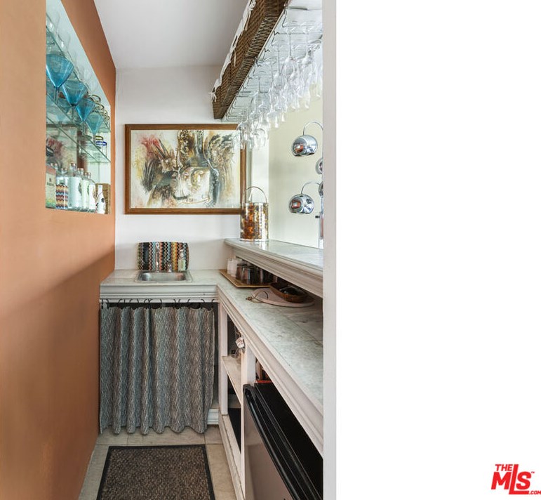 2352 Silver Ridge Ave, Los Angeles CA  90039-3646 exterior