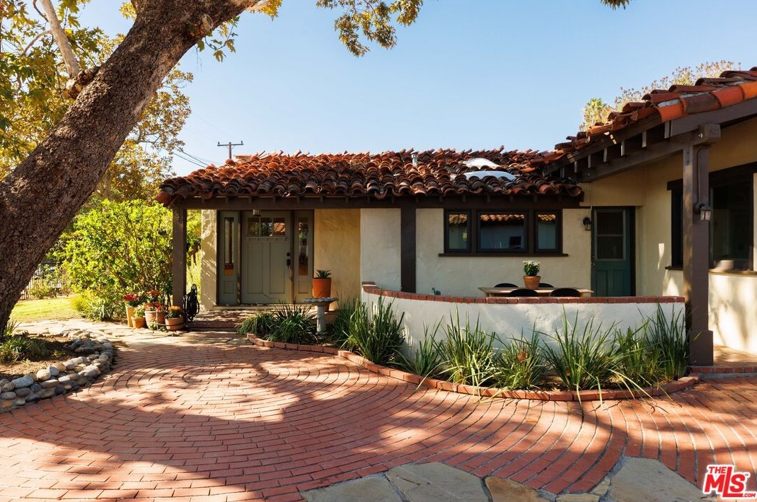 9743 Val St, Temple City, CA 91780