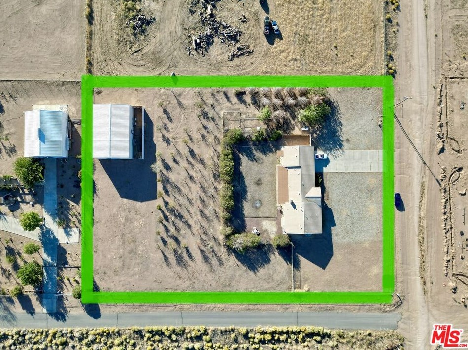 9837 Joshua Rd, Hesperia, CA 92344-0892