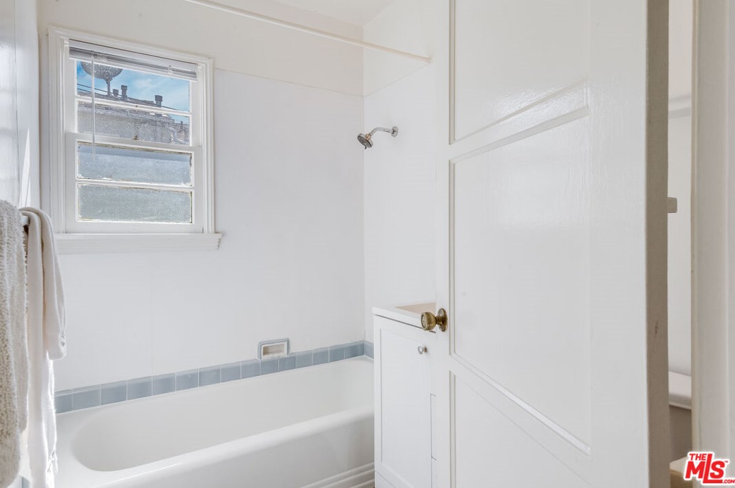 634 Sheldon St, El Segundo CA  90245-3035 exterior