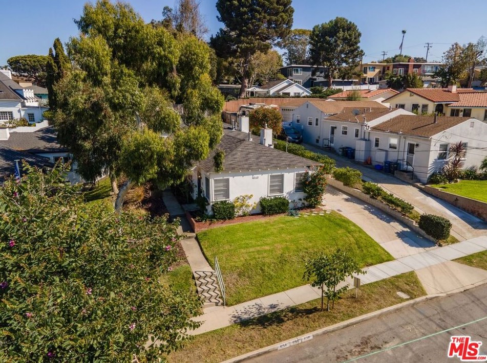 634 Sheldon St, El Segundo CA  90245-3035 exterior