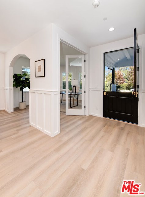 1025 Carmelina Ave, Los Angeles CA  90049-5809 exterior