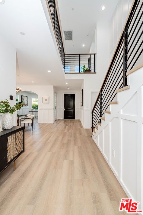 1025 Carmelina Ave, Los Angeles CA  90049-5809 exterior