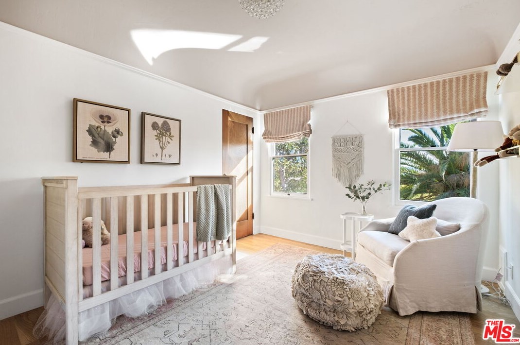 2466 Moreno Dr, Los Angeles CA  90039-2640 exterior