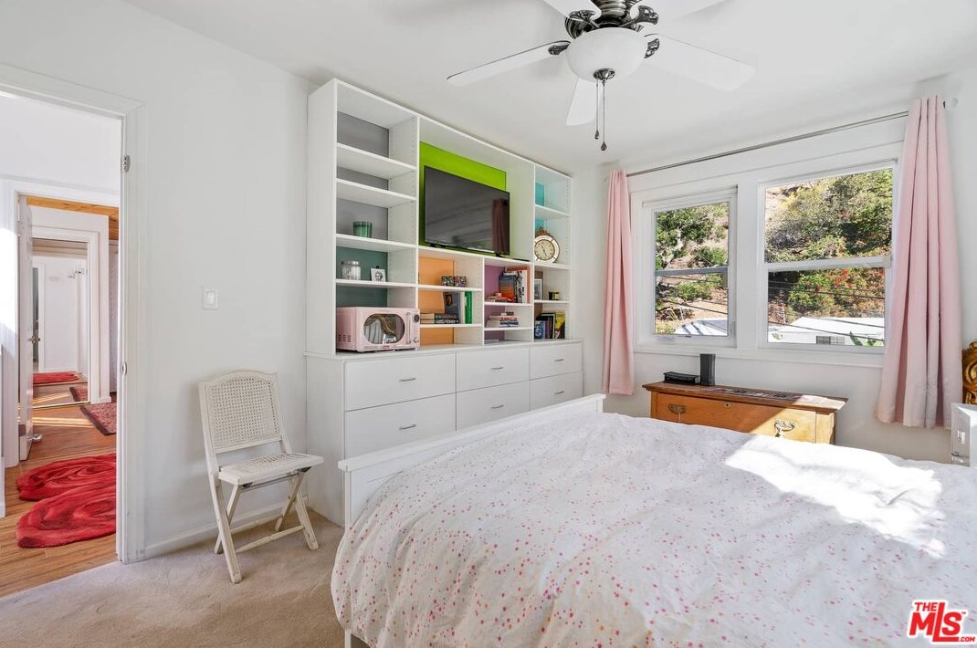 1523 Beverly Glen Blvd, Los Angeles CA  90077-3129 exterior