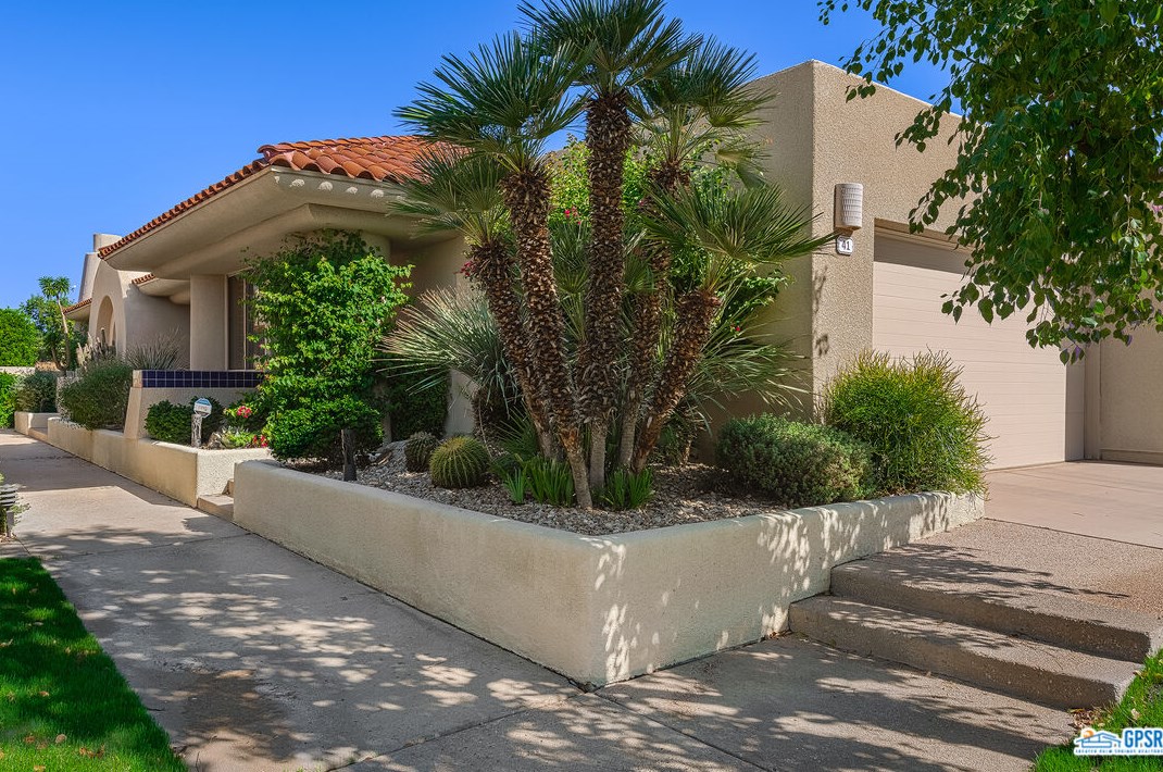 41 Kavenish Dr, Rancho Mirage, CA 92270