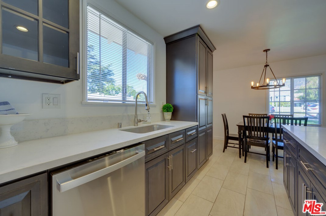 1744 Elizabeth St, Pasadena CA  91104-2763 exterior