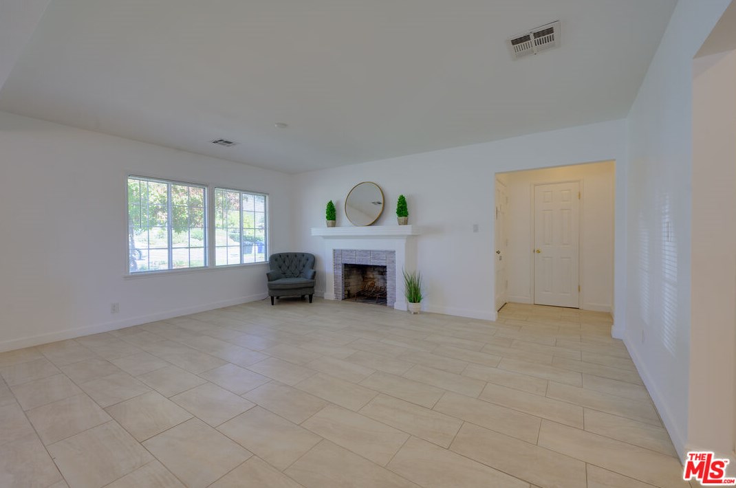1744 Elizabeth St, Pasadena CA  91104-2763 exterior