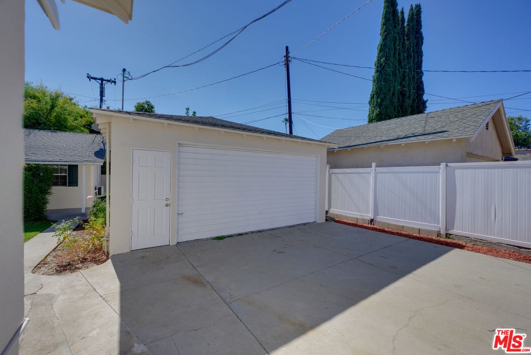 1744 Elizabeth St, Pasadena CA  91104-2763 exterior