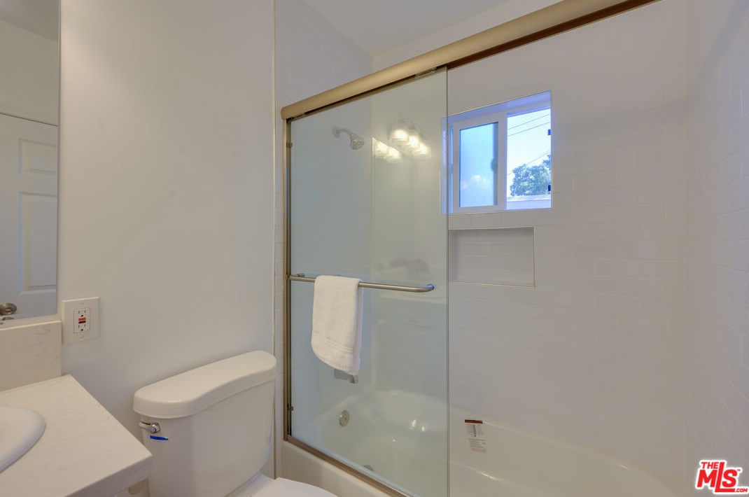 1744 Elizabeth St, Pasadena CA  91104-2763 exterior