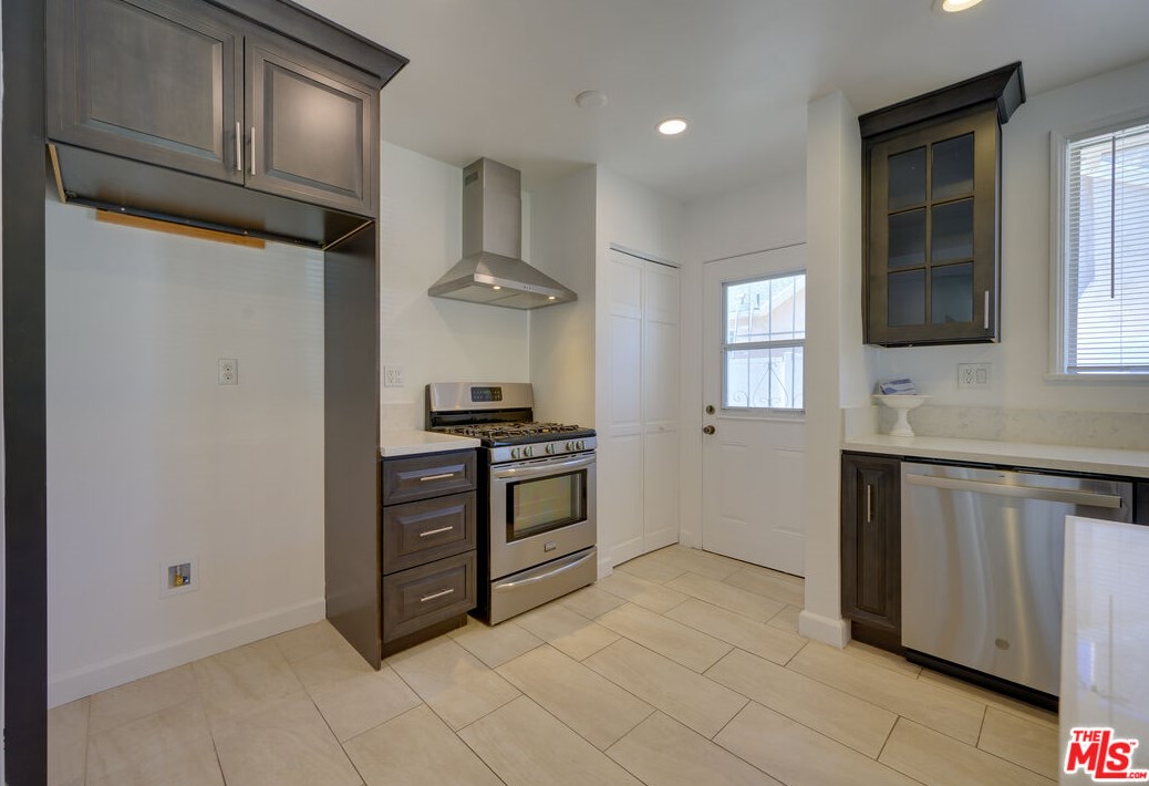 1744 Elizabeth St, Pasadena CA  91104-2763 exterior