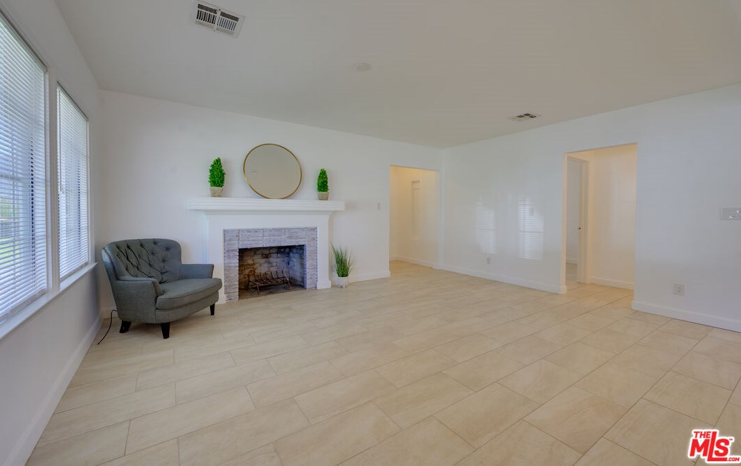 1744 Elizabeth St, Pasadena CA  91104-2763 exterior