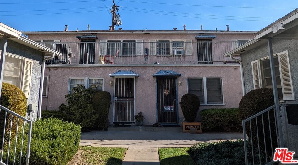 820 S Osage Ave, Inglewood, CA 90301