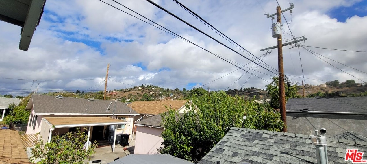 2659 Thorpe Ave, Los Angeles CA  90065-1127 exterior