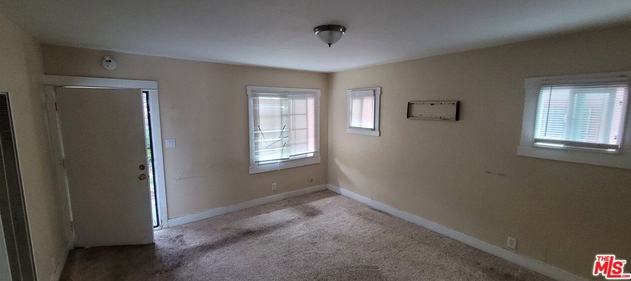 2659 Thorpe Ave, Los Angeles CA  90065-1127 exterior