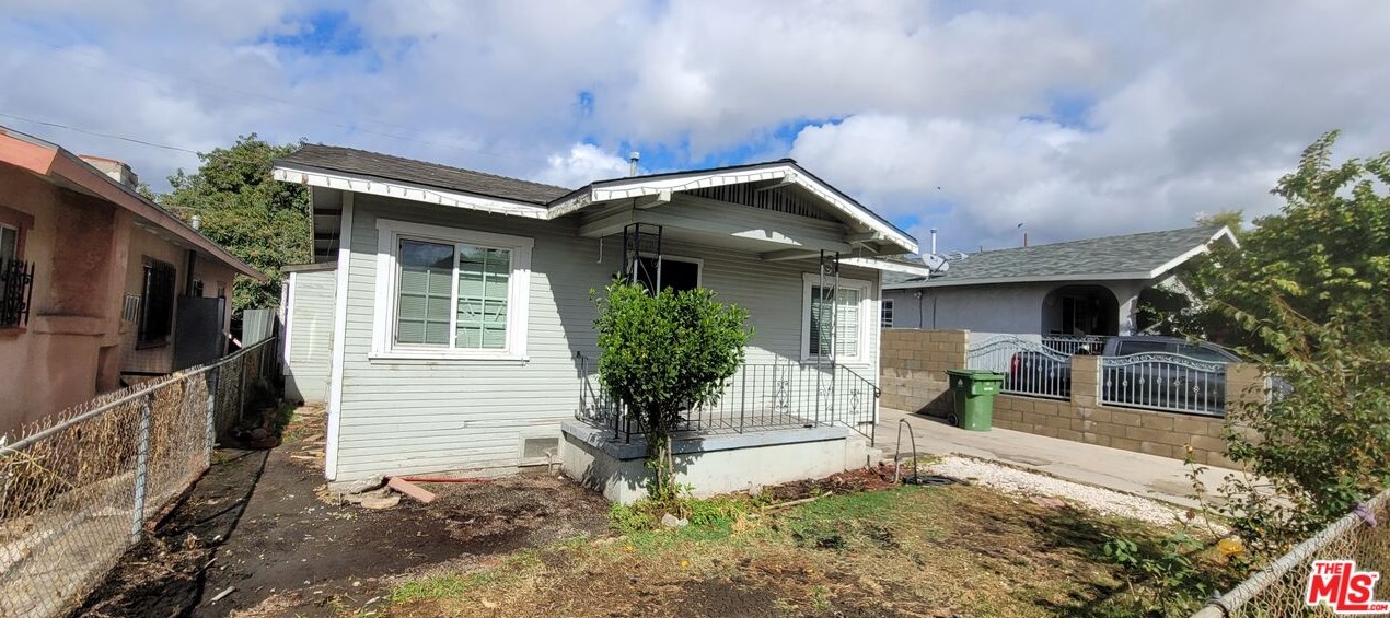 2659 Thorpe Ave, Los Angeles CA  90065-1127 exterior
