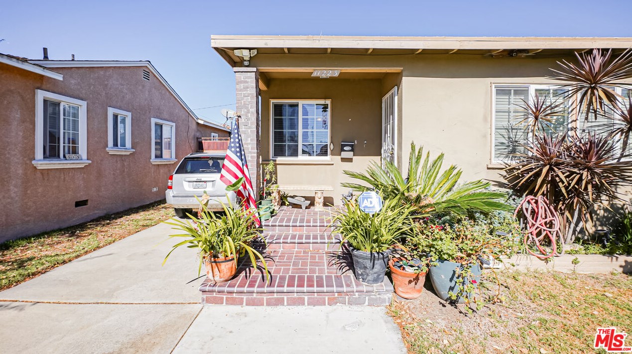 11223 Cresson St, Norwalk, CA 90650-7627