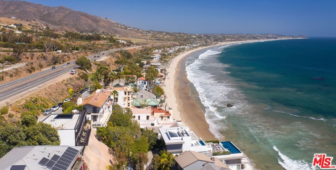 31478 Broad Bch Rd, Malibu CA  90265-2669 exterior