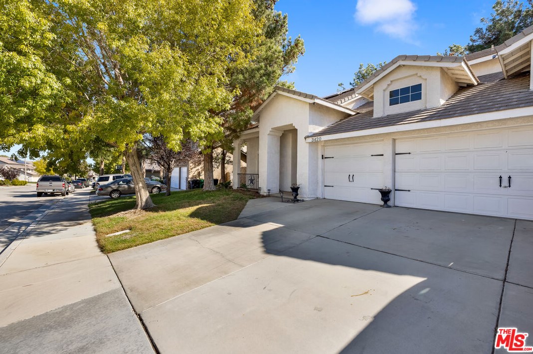 3420 Caspian Dr, Palmdale, CA 93551-4891