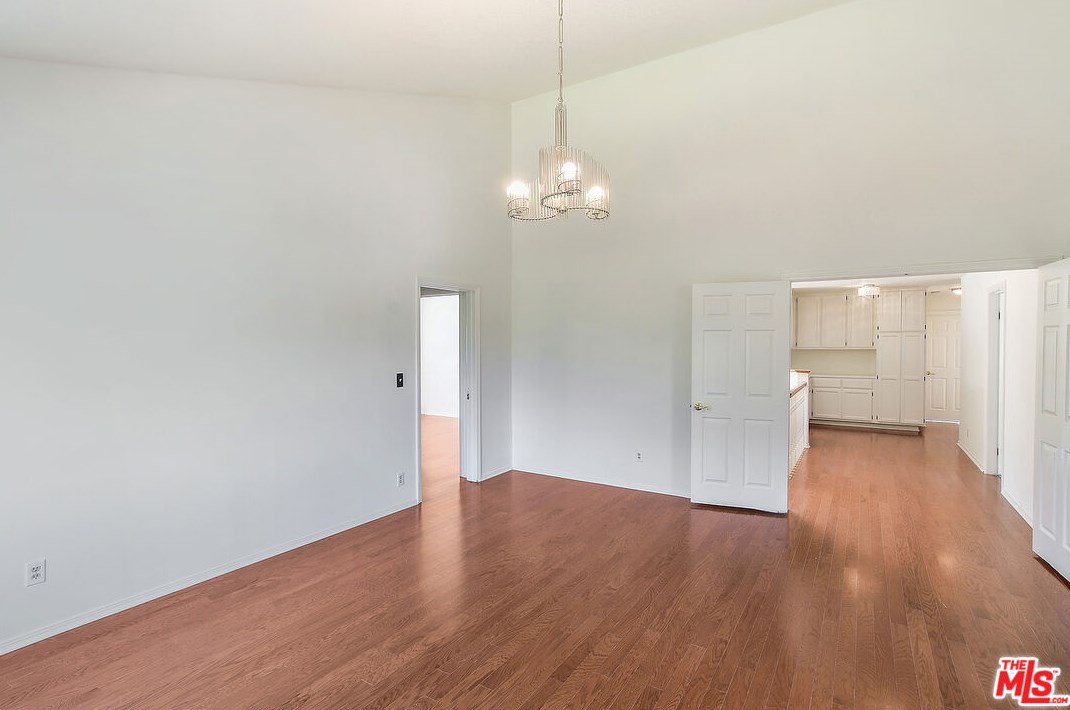 6453 Nancy St, Los Angeles CA  90045-1249 exterior