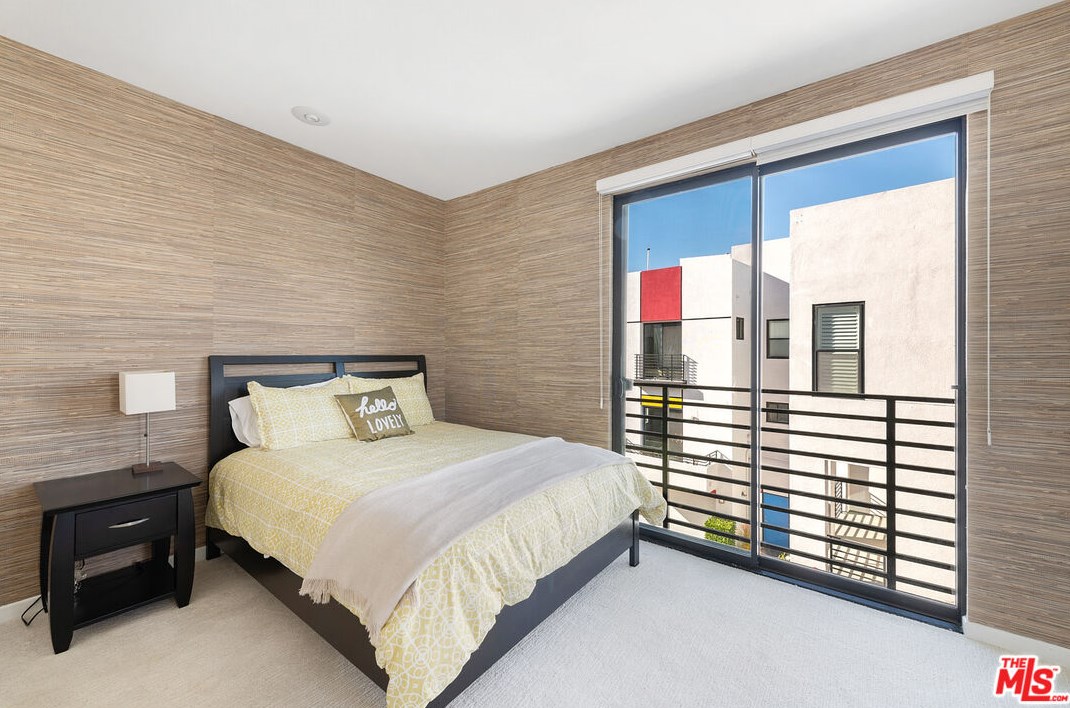6411 Dawn Crk, Los Angeles CA  90094-2376 exterior