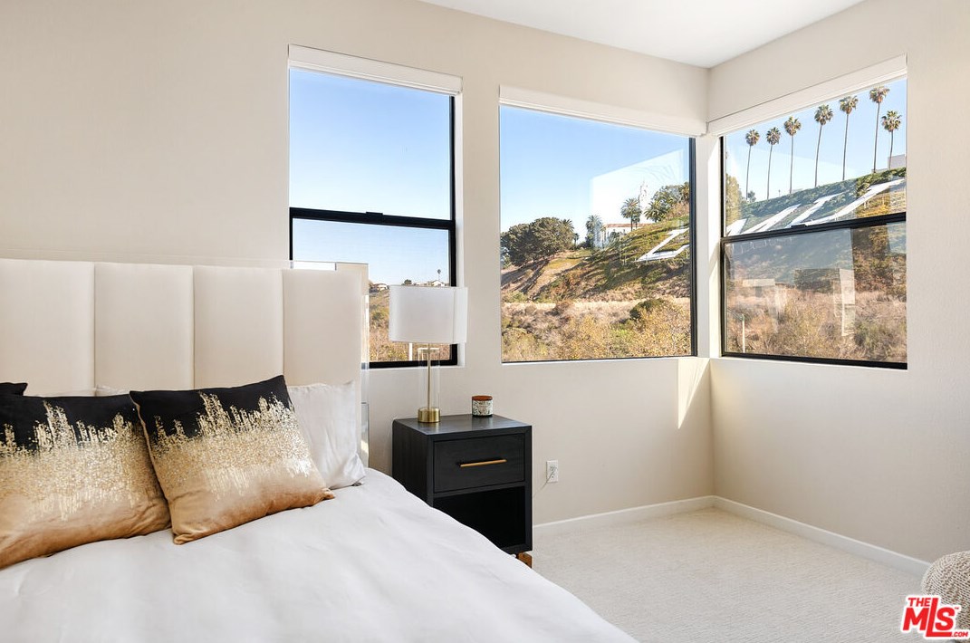 6411 Dawn Crk, Los Angeles CA  90094-2376 exterior