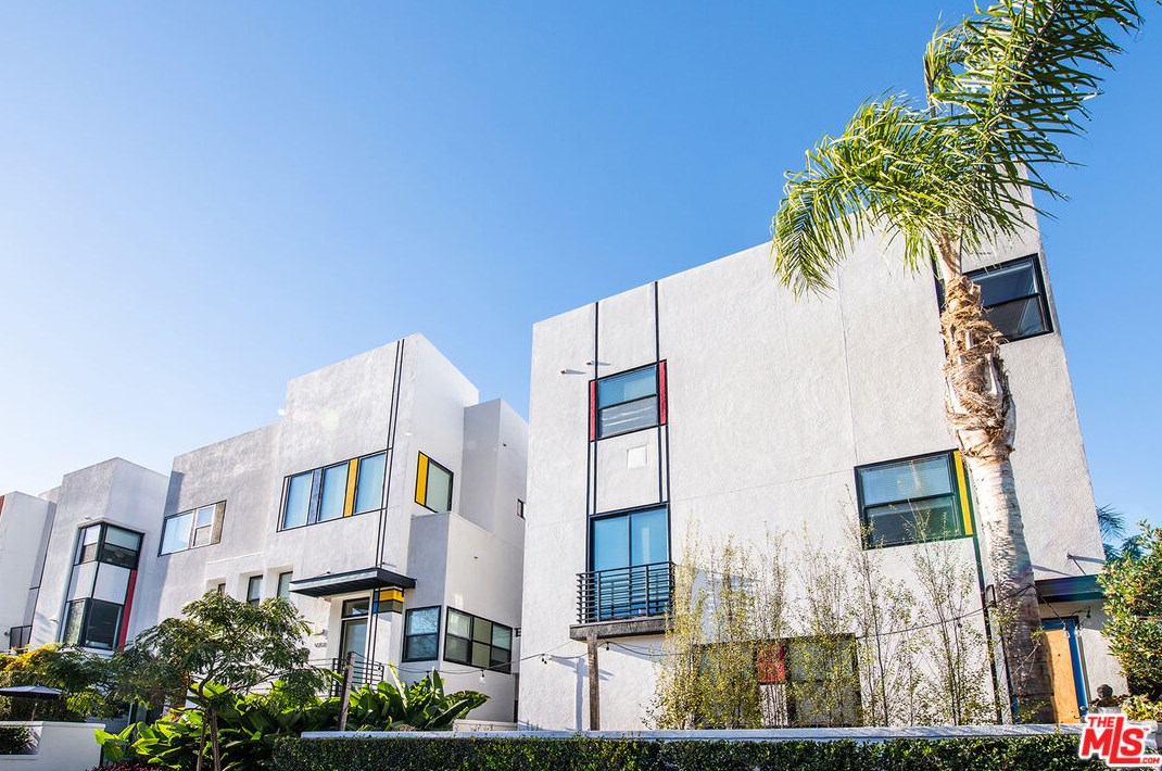 6411 Dawn Crk, Los Angeles CA  90094-2376 exterior