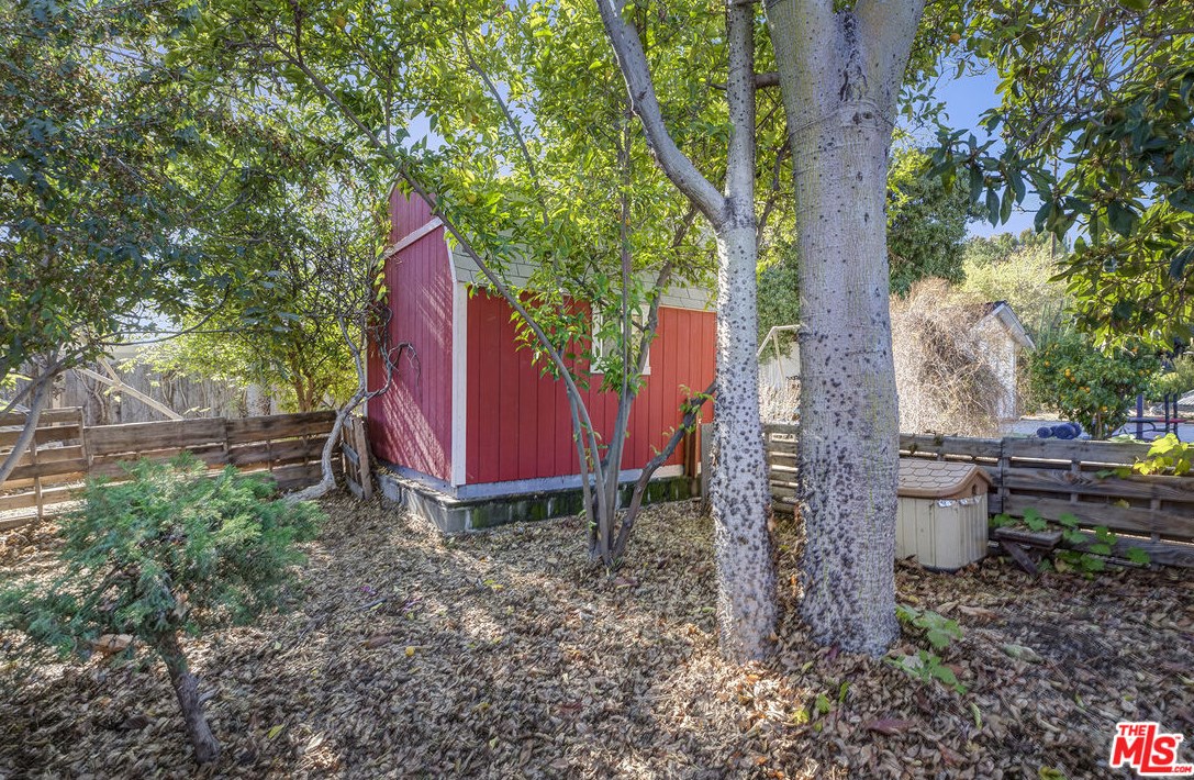 4444 Ellenwood Dr, Los Angeles CA  90041-2623 exterior
