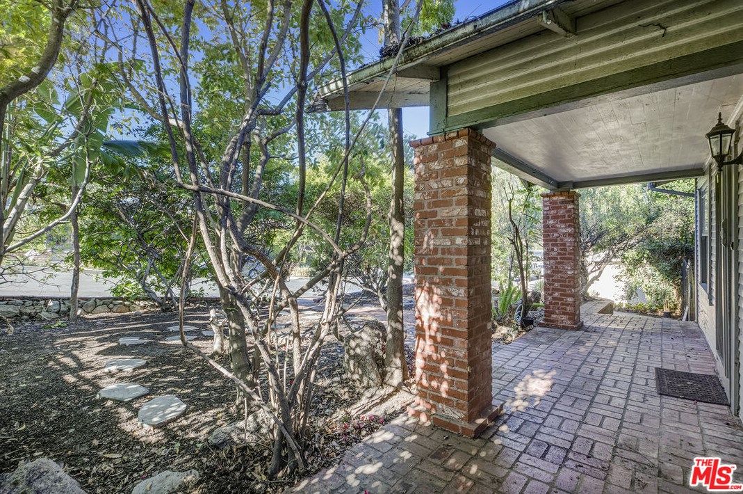 4444 Ellenwood Dr, Los Angeles CA  90041-2623 exterior