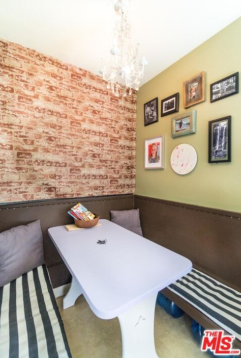 4334 Finley Ave, Los Angeles CA  90027-2812 exterior