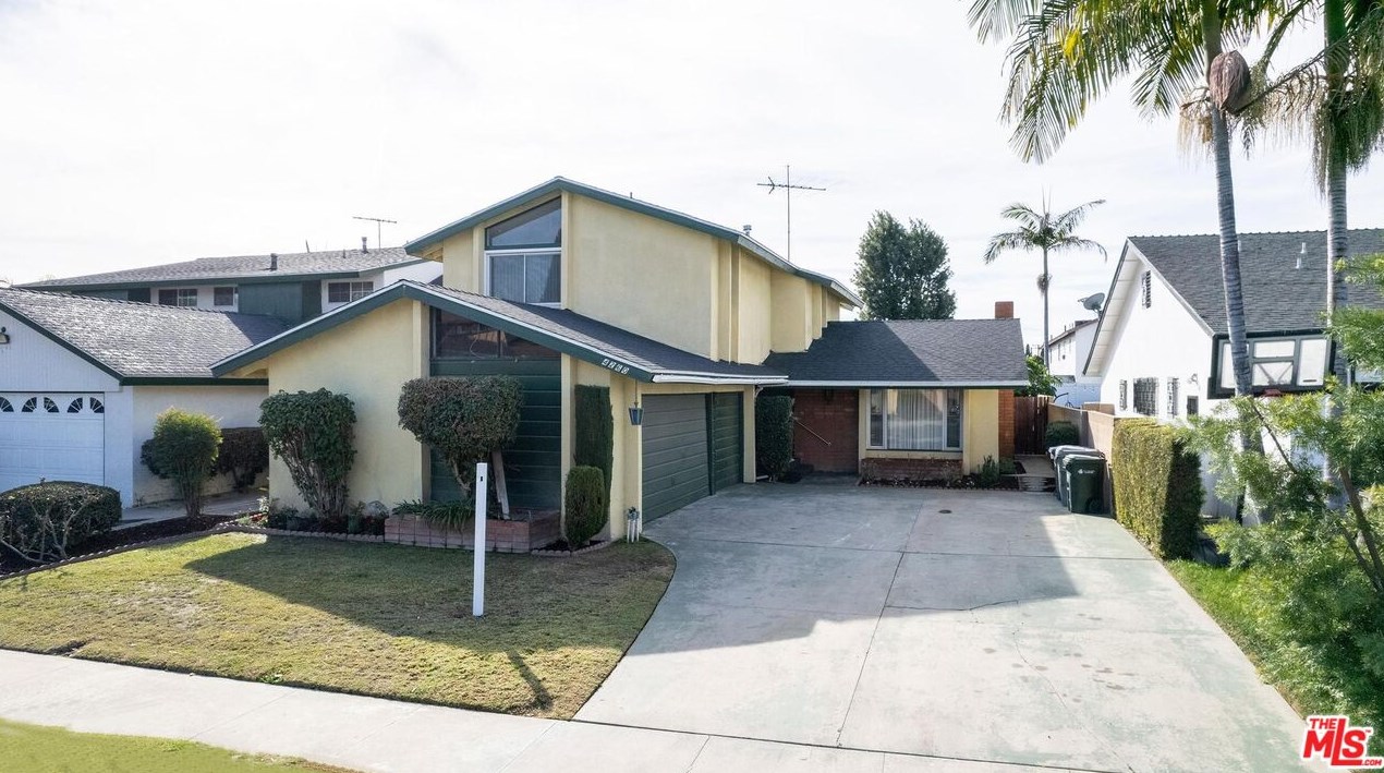 4260 Niland St, Lynwood, CA 90262