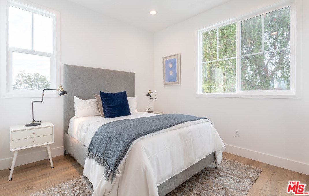 1752 Marvin Ave, Los Angeles CA  90016-1110 exterior