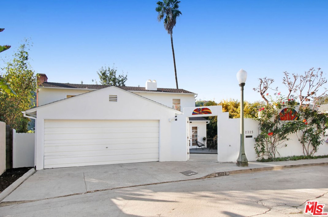 2325 Meadow Valley Ter, Los Angeles, CA 90039-2525