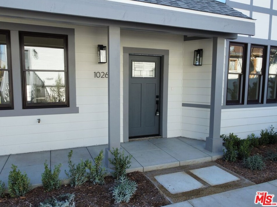 1024 21st St, Los Angeles CA  90007-1856 exterior