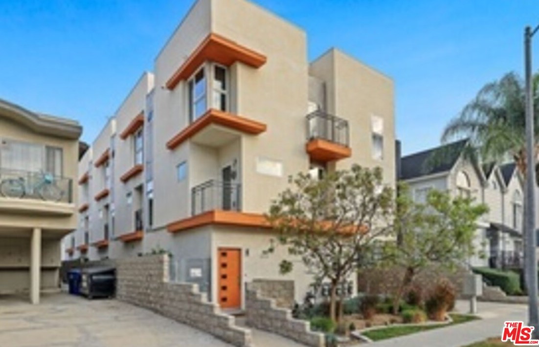 1514 Bedford St, Los Angeles CA  90035-4402 exterior