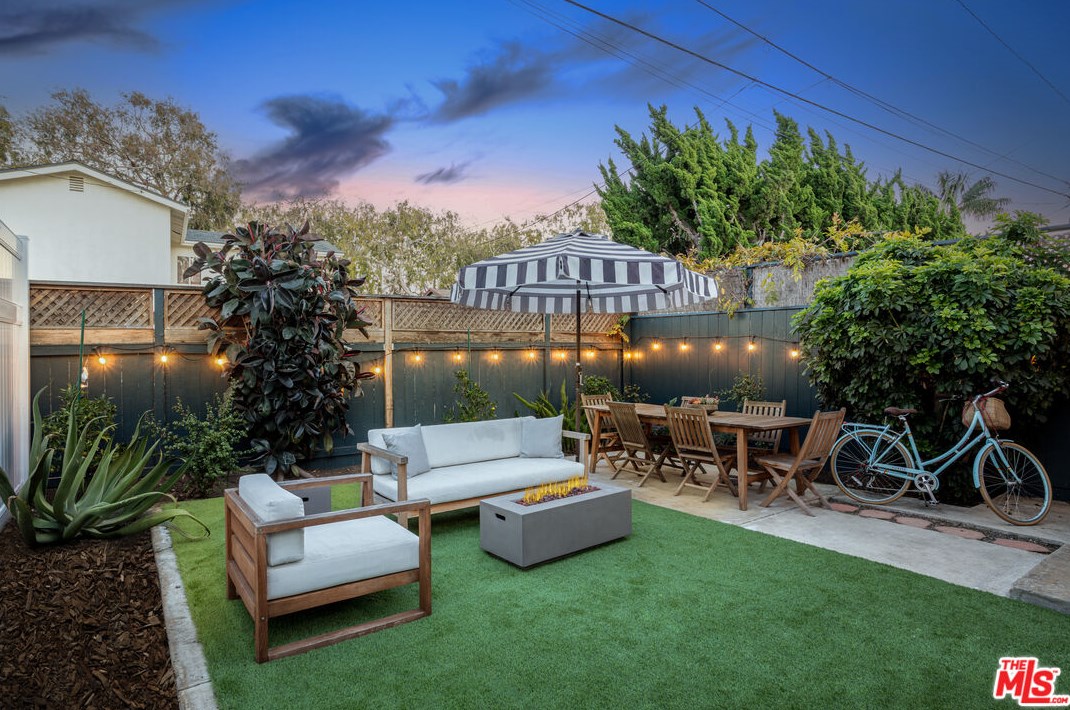 4110 Bledsoe Ave, Los Angeles CA  90066-5432 exterior