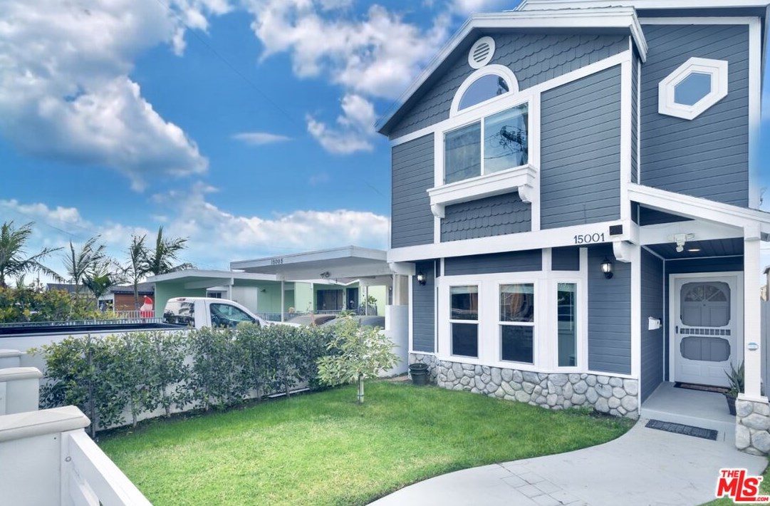 15001 Grevillea Ave, Lawndale, CA 90260