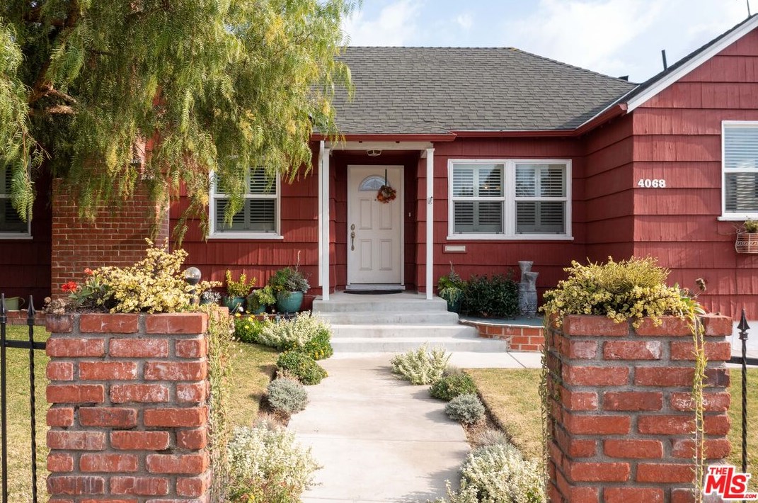 4068 57th St, Los Angeles, CA 90043-2242