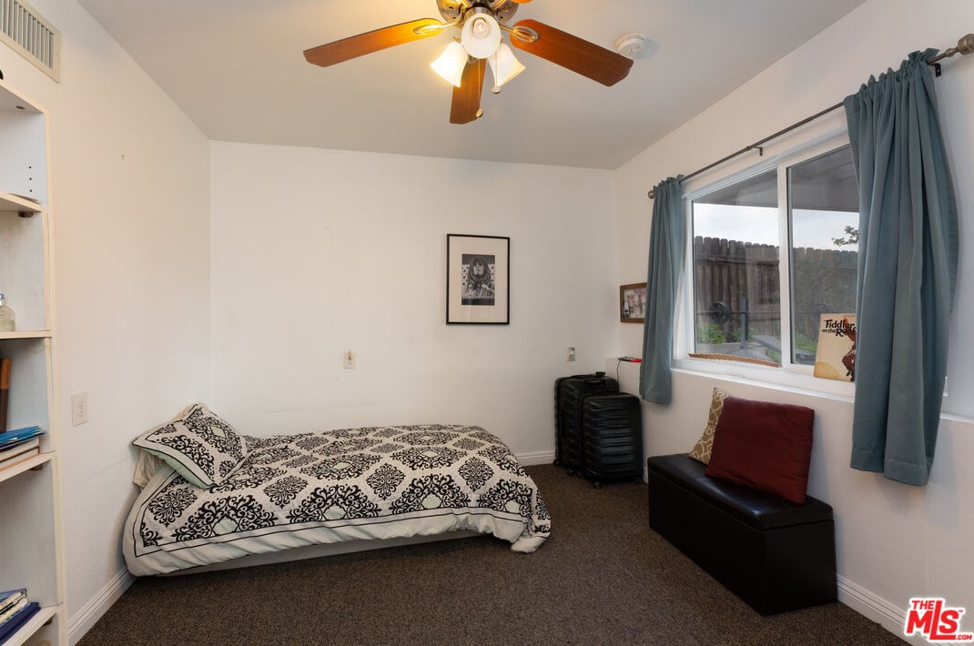 4068 57th St, Los Angeles CA  90043-2242 exterior