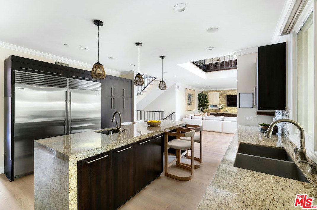 10259 Monte Mar Dr, Los Angeles CA  90064-3426 exterior