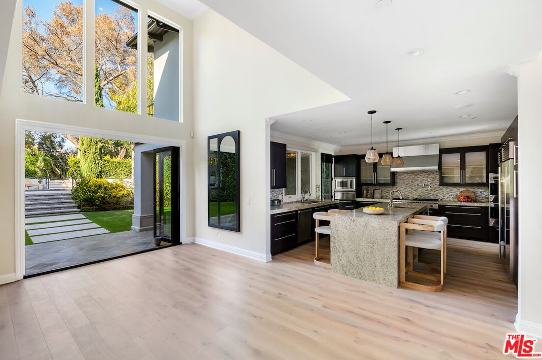 10259 Monte Mar Dr, Los Angeles CA  90064-3426 exterior