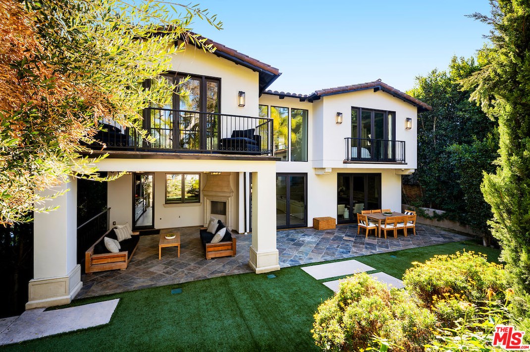 10259 Monte Mar Dr, Los Angeles CA  90064-3426 exterior