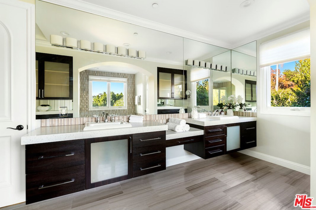 10259 Monte Mar Dr, Los Angeles CA  90064-3426 exterior