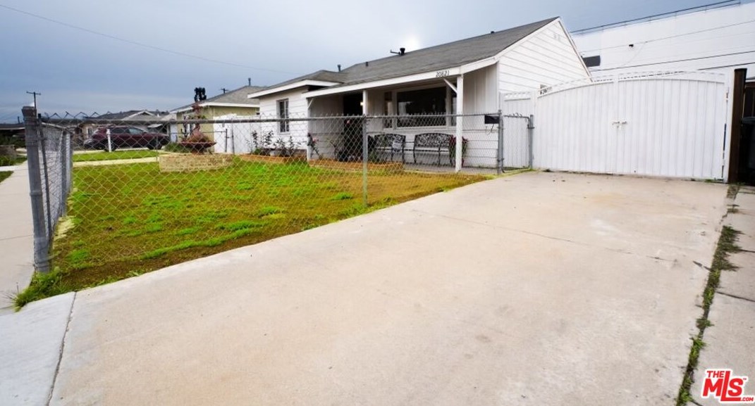 20821 Raymond Ave, Torrance, CA 90502