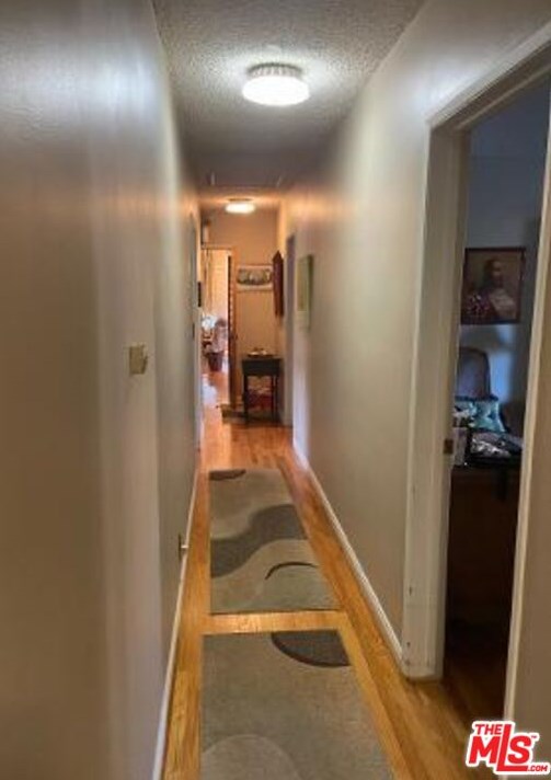 11300 Hannum Ave, Los Angeles CA  90230-6158 exterior