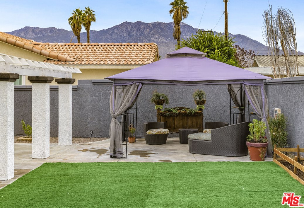 69100 San Helena Ave, Cathedral City CA  92234-3241 exterior