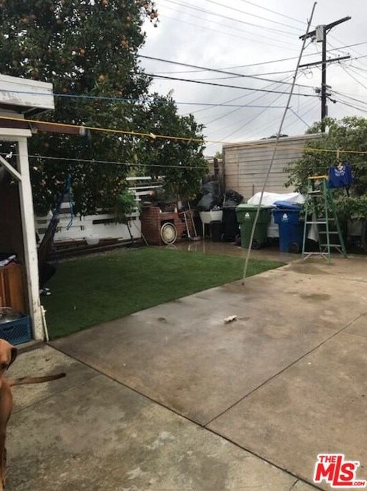 604 102nd St, Los Angeles, CA 90044-4530