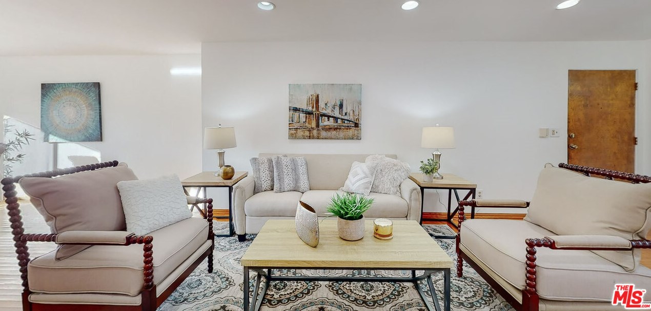 5805 Whitsett Ave #106, North Hollywood, CA 91607